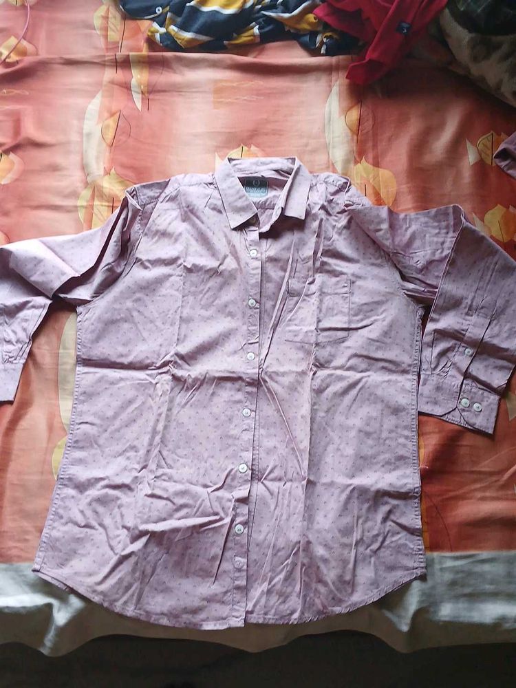 Men&#39;s Pink Polka Dot Button Down