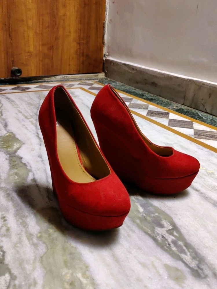 Pellenium Red Suede High Heel Wedges