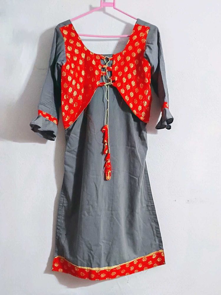 Grey &amp; Red Kurta