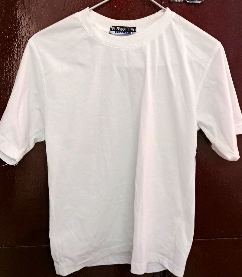 Unisex White Regular T-shirt