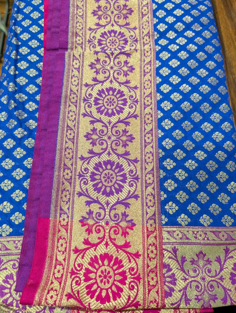 Beautiful Blue Silk Saree With Blouse Piece