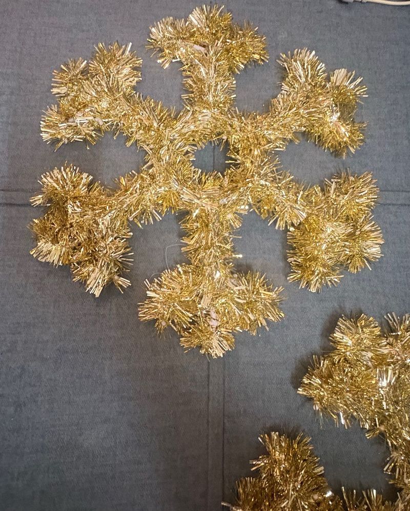 Christmas Tinsel Snowflake Decor