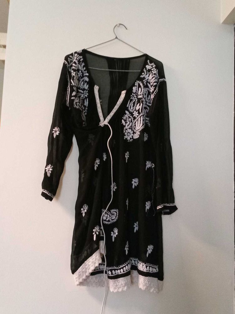 Elegant Embroidered Kurta