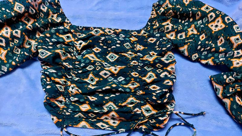 Patterned Long Sleeve Crop Top