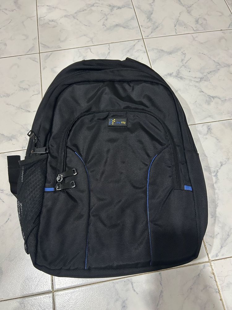 Laptop Bag With 2 Chains and 1 Side Pocket
