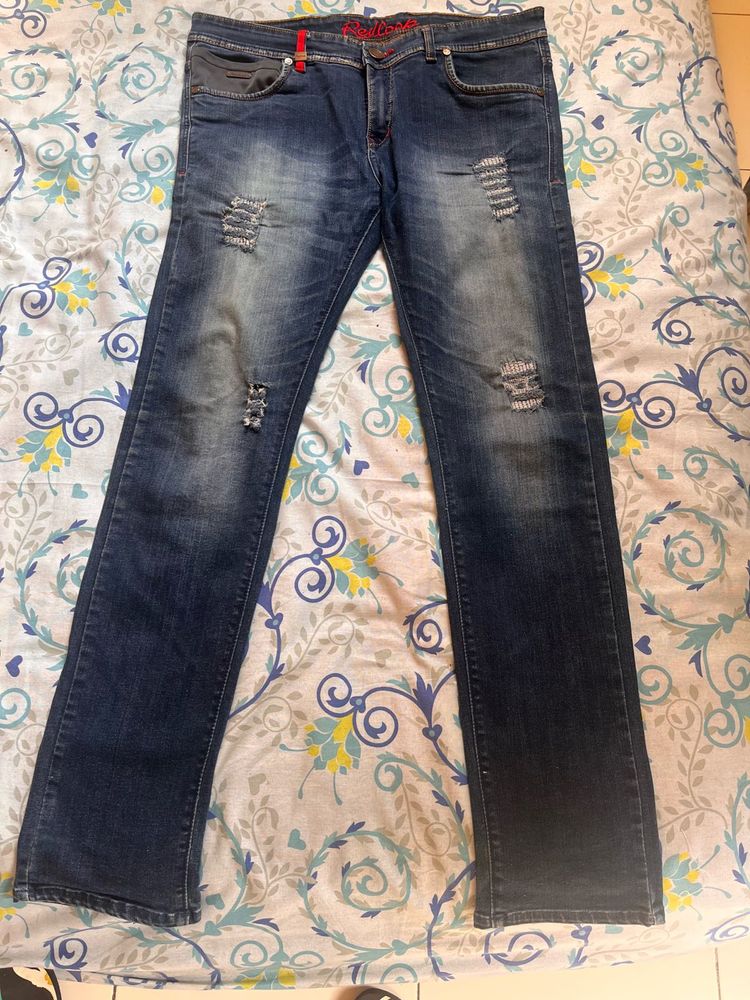 Levi’s Distressed Denim Jeans