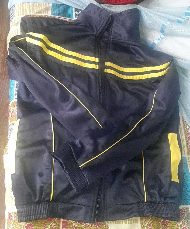 Women&#39;s Tracksuit