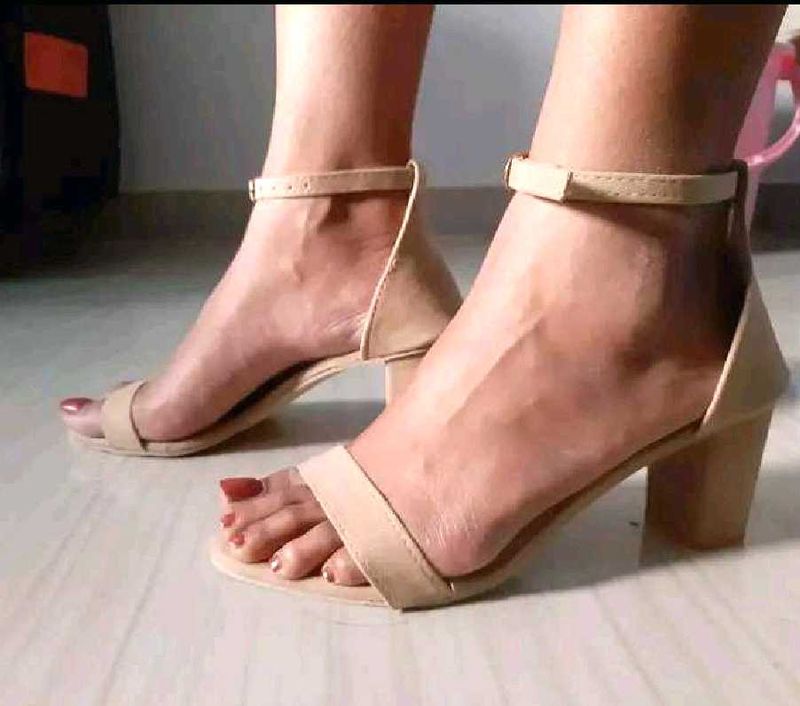 Stylish Women Heels New