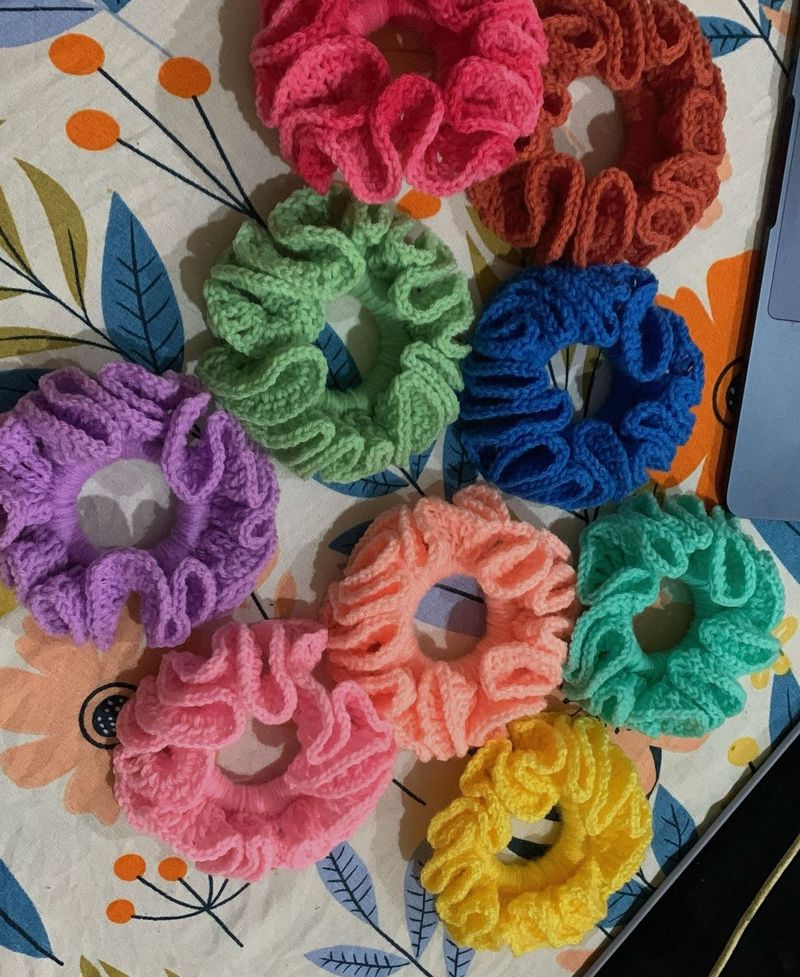 Crochet Scrunchie