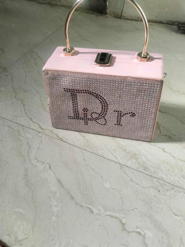 Chic DR Clutch