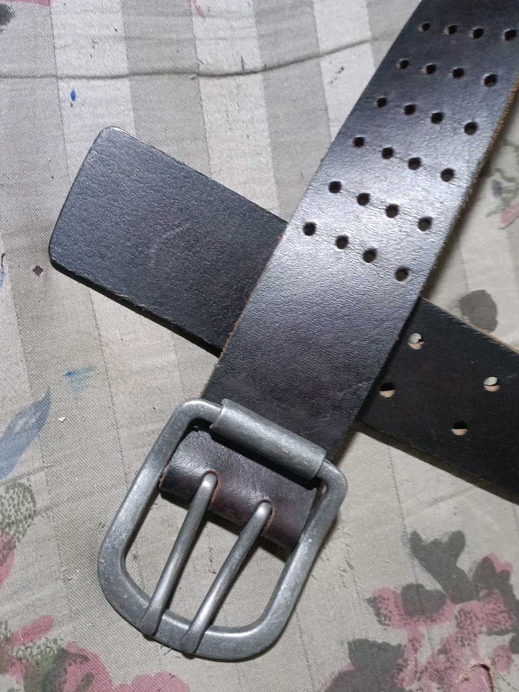 Leather Belt with Unique Buckle