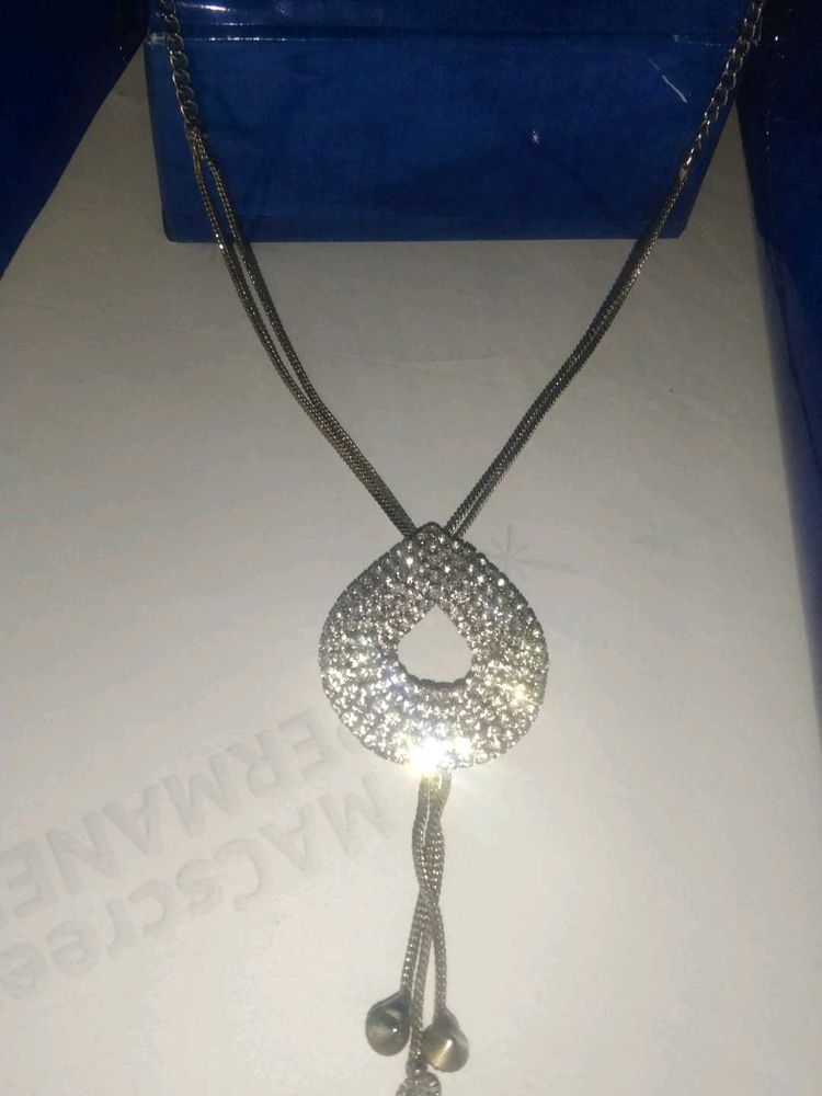 Sparkly Teardrop Pendant Necklace
