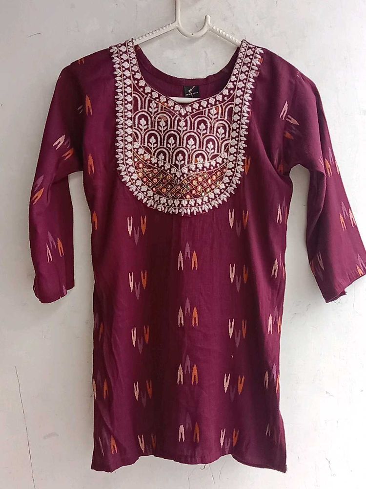 Maroon Embroidered Kurta 💜
