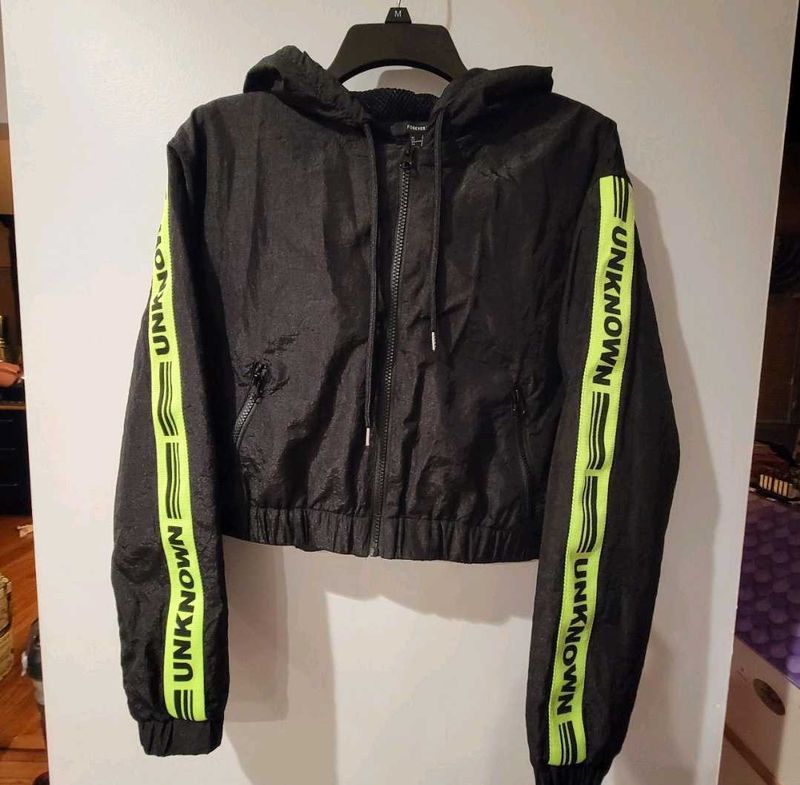 FOREVER 21✨❤️Black &amp; Lime Textured Jacket