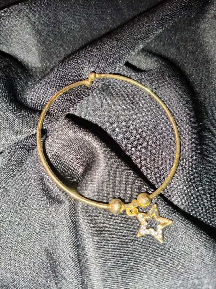 Mali Fionna Stylish Star Bracelet
