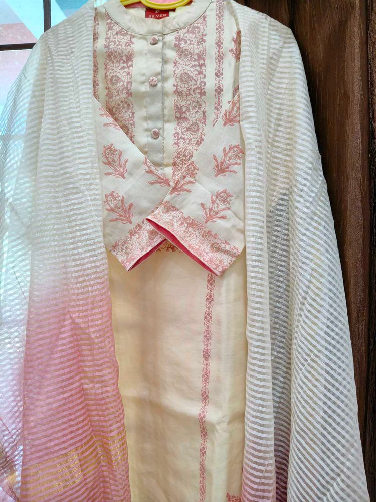 Women Kurta Set