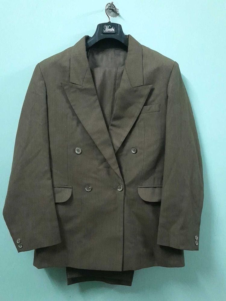 New 🤎 2 Piece Set Of Coat And Pant