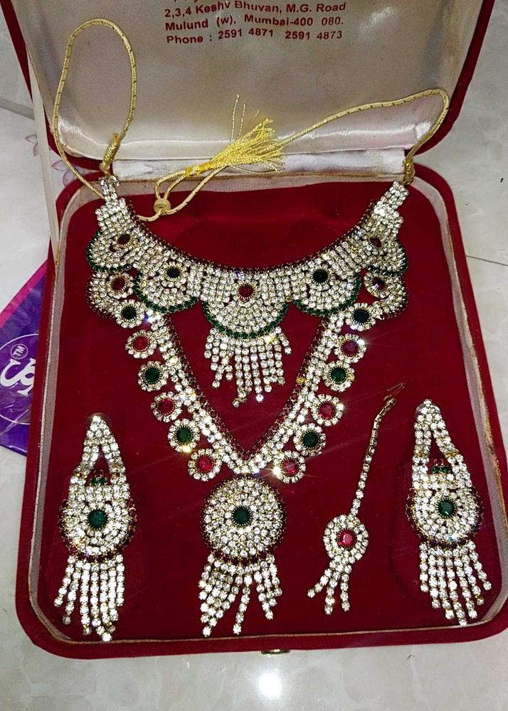 Elegant Rhinestone Jewelry Set