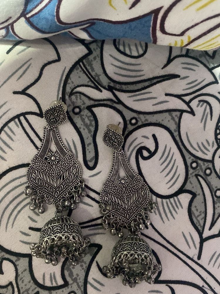 Silver Jhumka Earrings