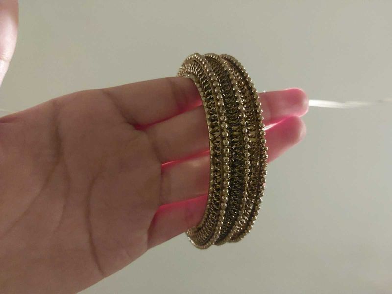 Elegant Bangle Set