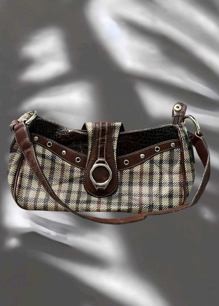 Daks shoulder Bag