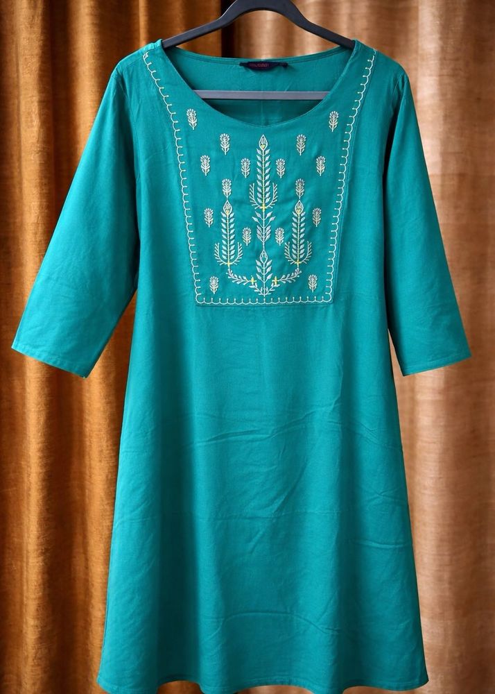Elegant Teal Embroidered Kurta