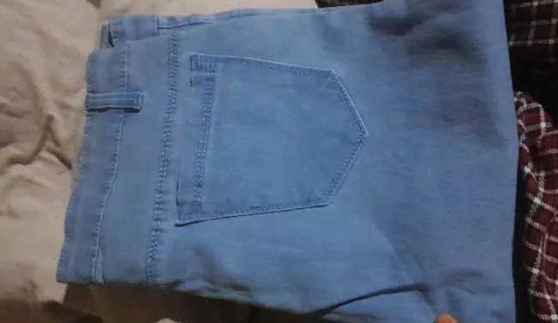JEANS + SHIRT COMBO