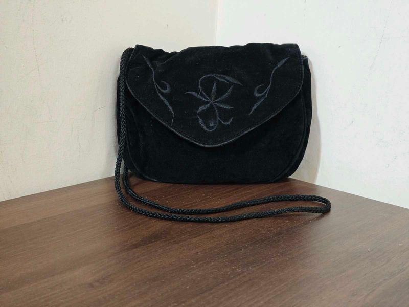 Vintage Velvet Sling Bag With Embroidery