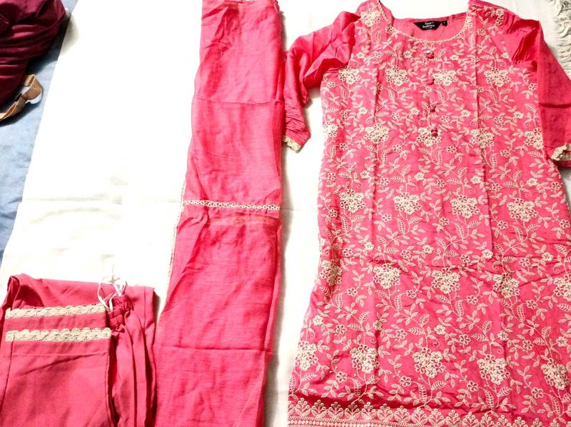 Beautiful Chicken Kari Suit