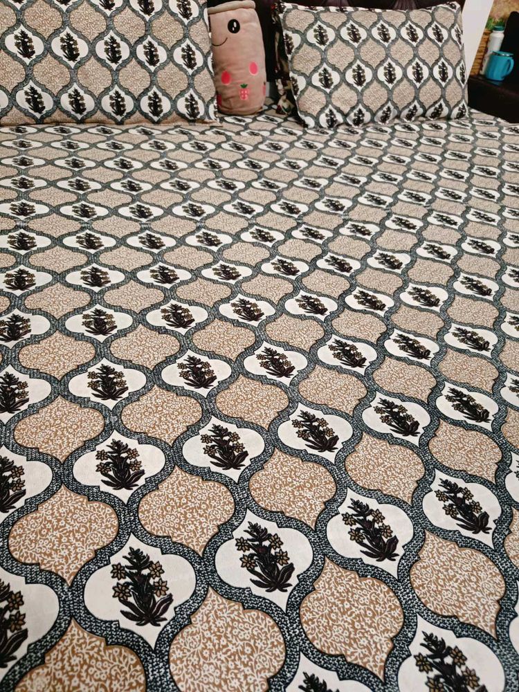 Patterned Bedding Set