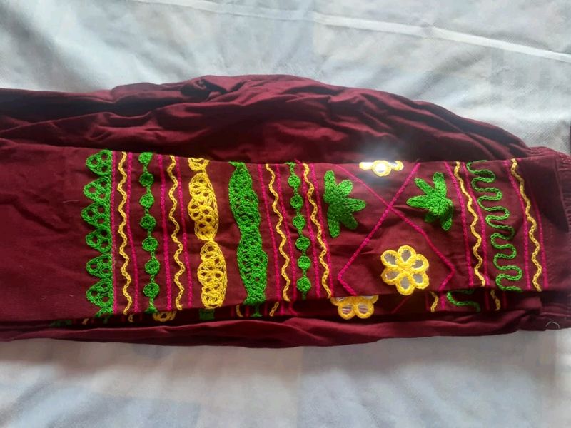 CLASSY LEGGINGS WITH WORK And SLING BAG IN COMBO