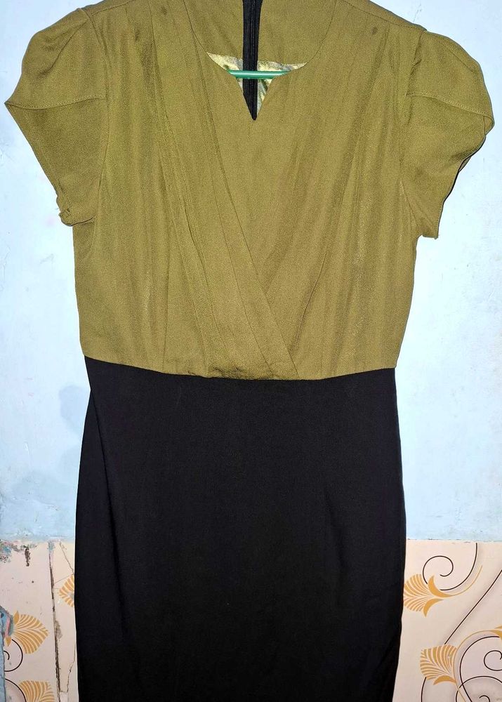 Two-Tone Sheath Dress