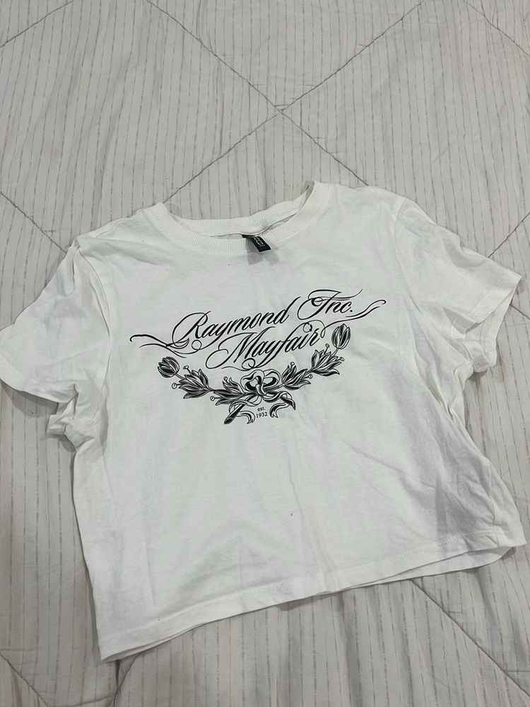 H&amp;M White Graphic Print Crop Top