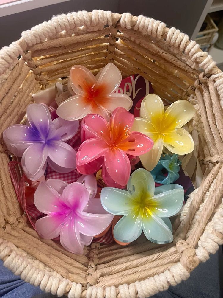 HIBISCUS FLOWER CLAW CLIPS
