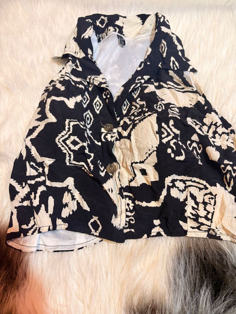 Patterned Sleeveless Top