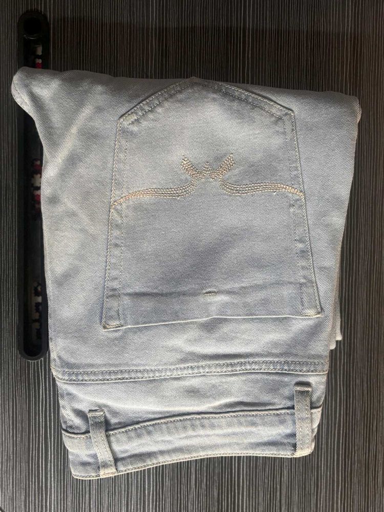 Light Wash Denim Jeans