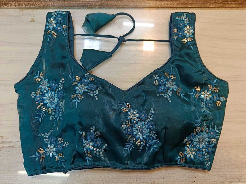 Sleeveless Organza Blue Blouse