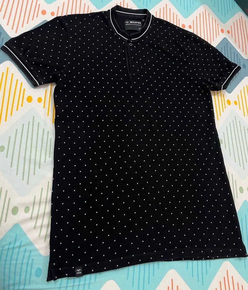 Black Bobby Print Tshirt