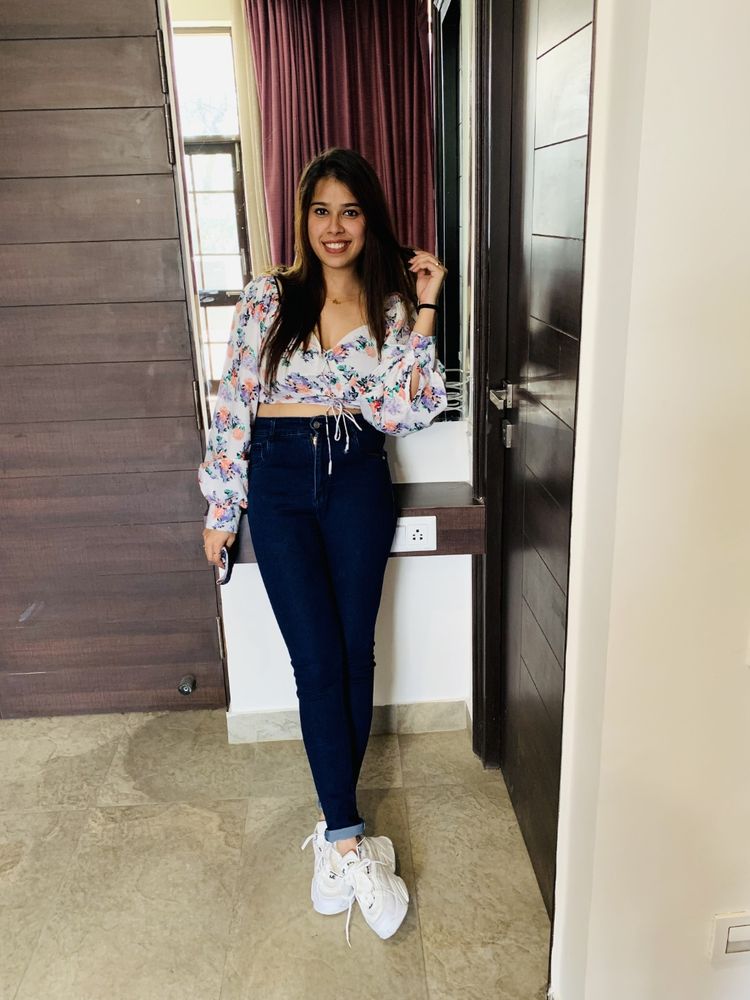 ❤️Super High Waisted Black Jeans❤️