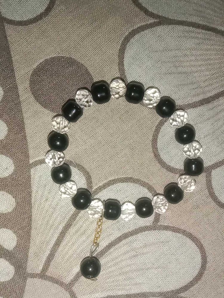 Black &amp; Clear Beaded Bracelet