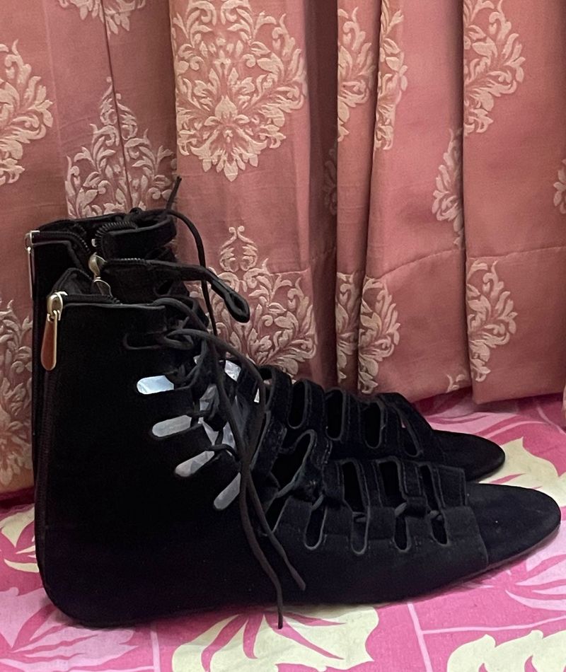 Stylish Black Velvet Lace Up Sandals