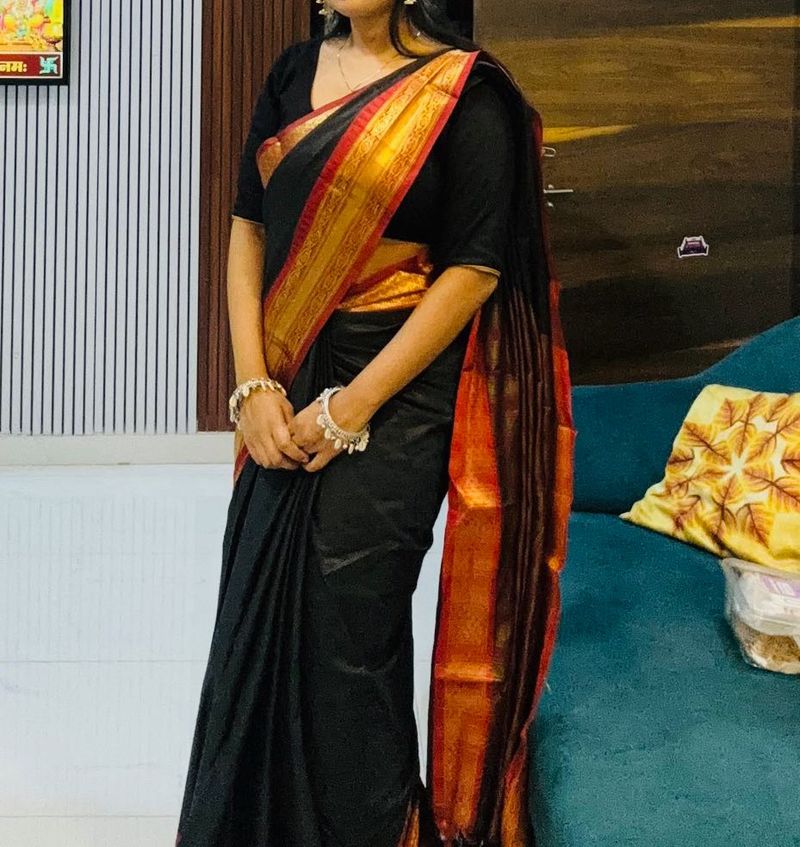 Elegant Black &amp; Red Saree