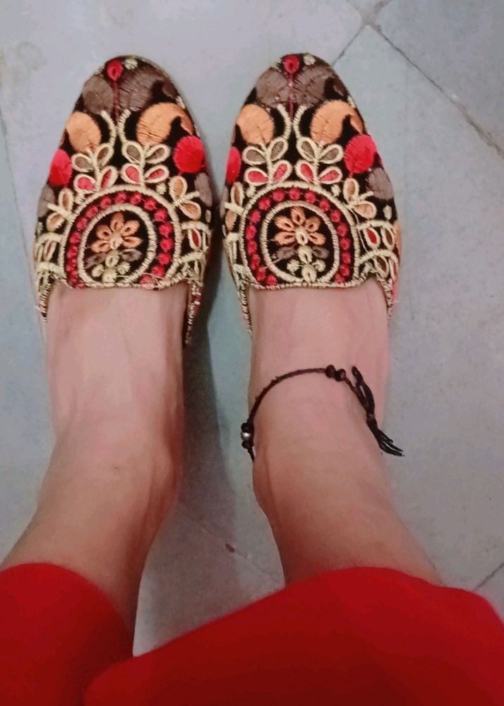 New Sandel