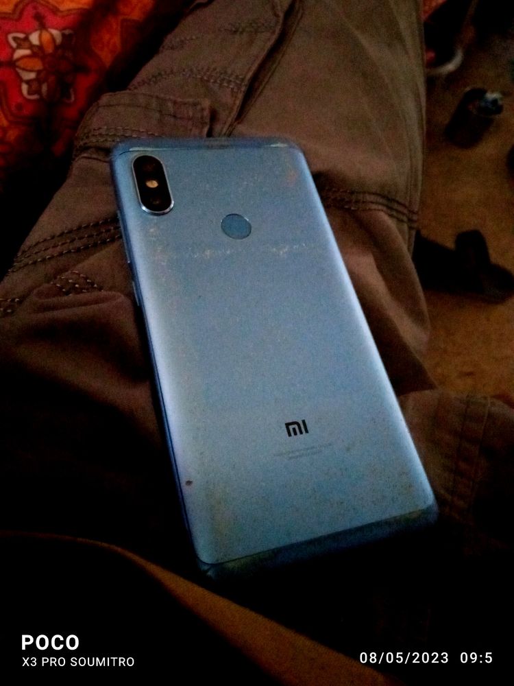 Redmi 6 Pro Phone Is Working But Display Is Gone... You Need Repair Only Change Display Then Phone Working. And Phone On Bhi Hota Hai