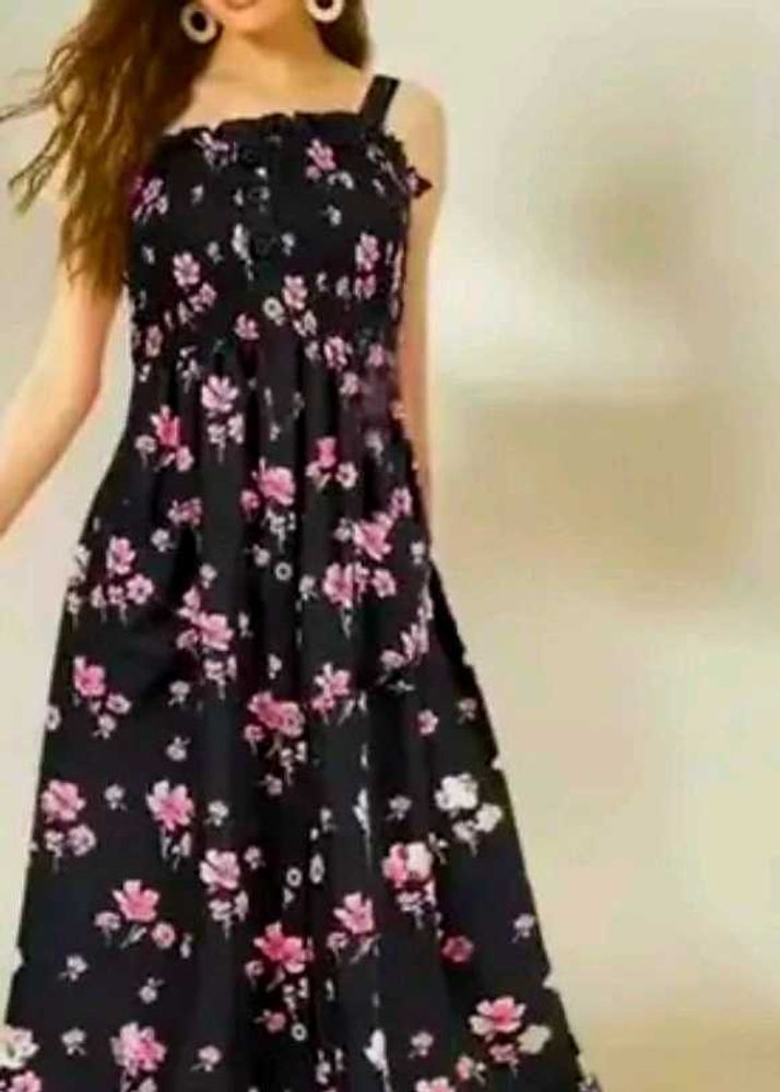 black dress,  gown ,midi