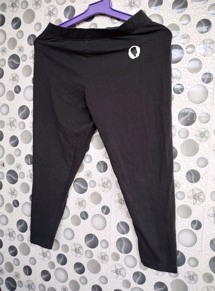 4 New Unused Twin Birds  Ankle Length Leggins