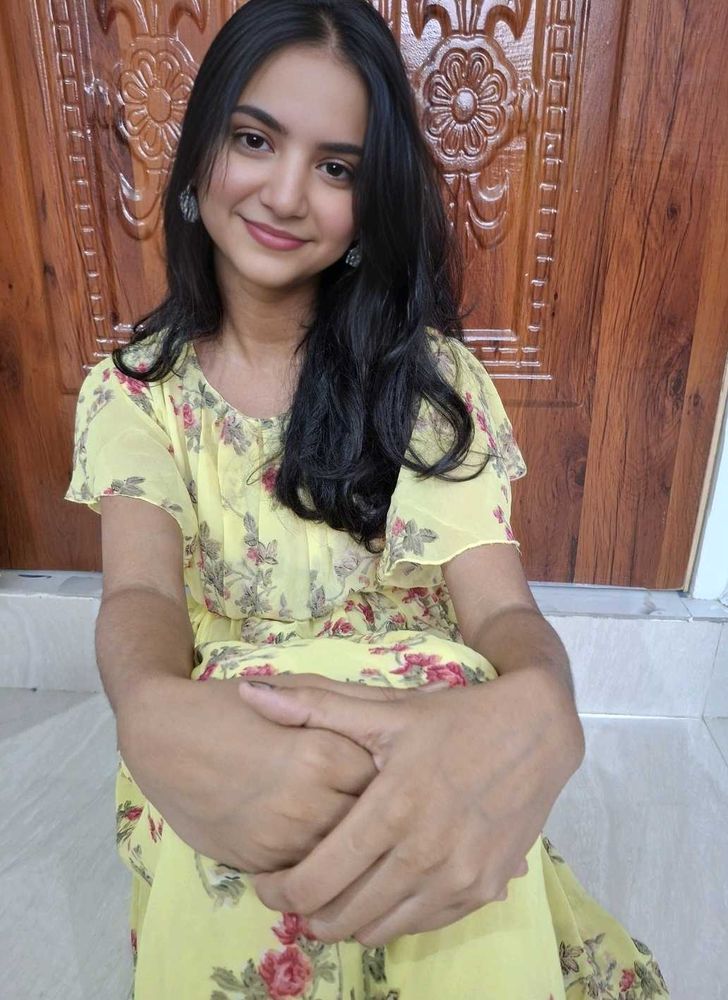 Yellow floral frock 🧡