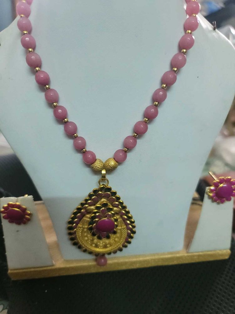 Neck Lace New Pink