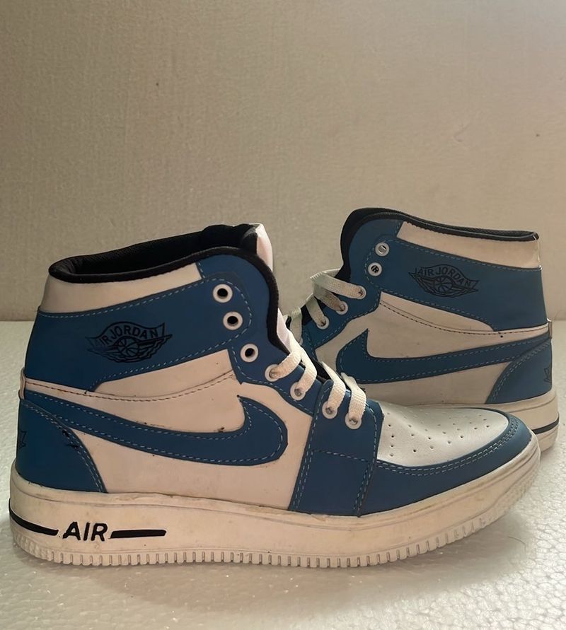 Air Jordan Sneakers