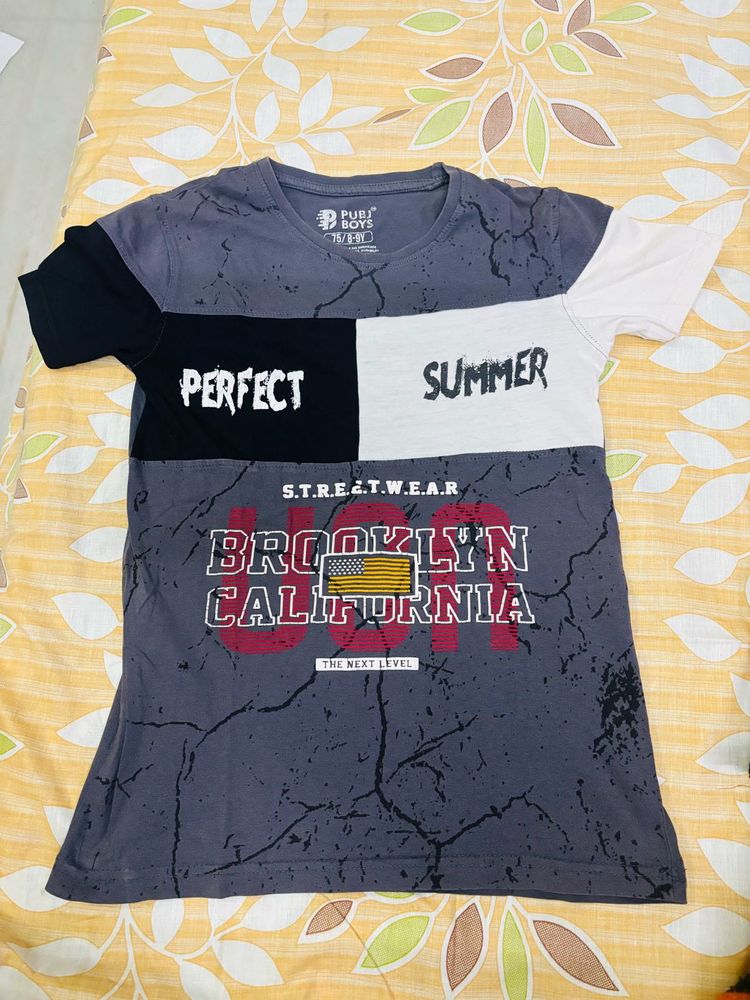 Stylish Graphic Print T-Shirt